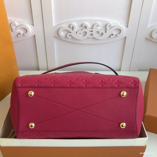 WIS MM MONTAIGNE LOUIS VUITTON 0118